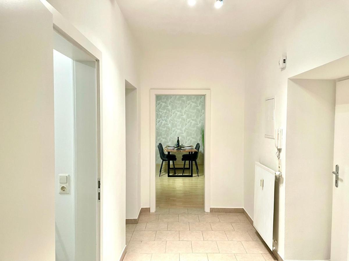 Central Comfy Apartment - Self Check-In غراتس المظهر الخارجي الصورة